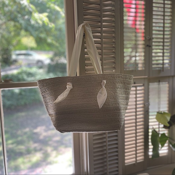 NWT Shoulder or Handle Bag Purse With Cloth Handles. - Picture 1 of 5